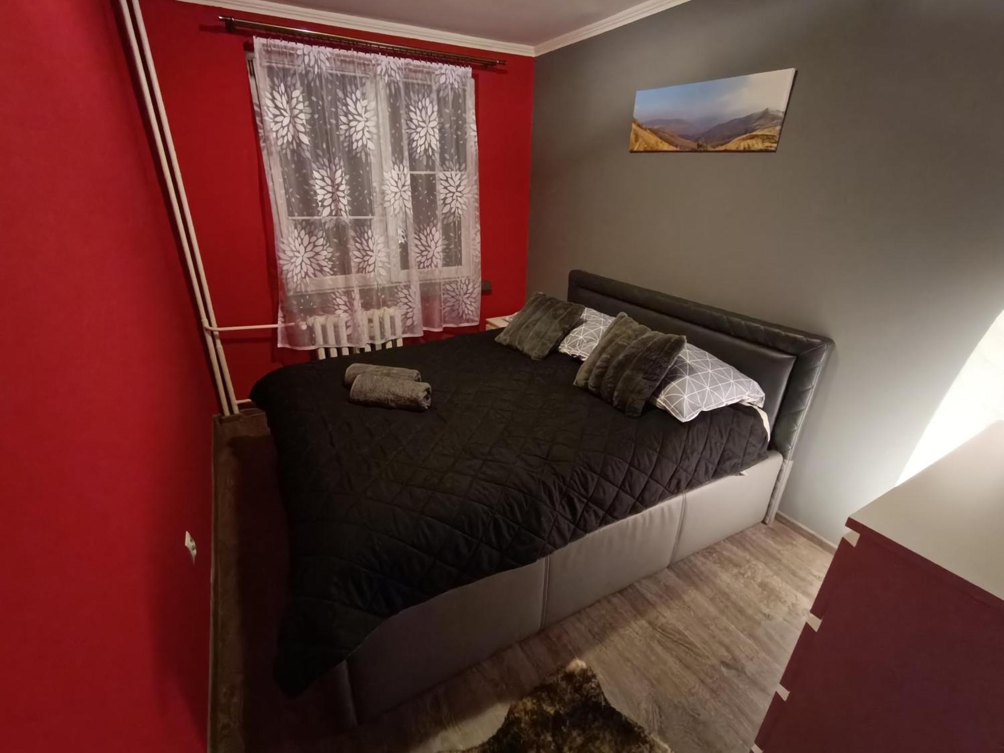 Apartament Przy Dworcu W Sanoku 外观 照片